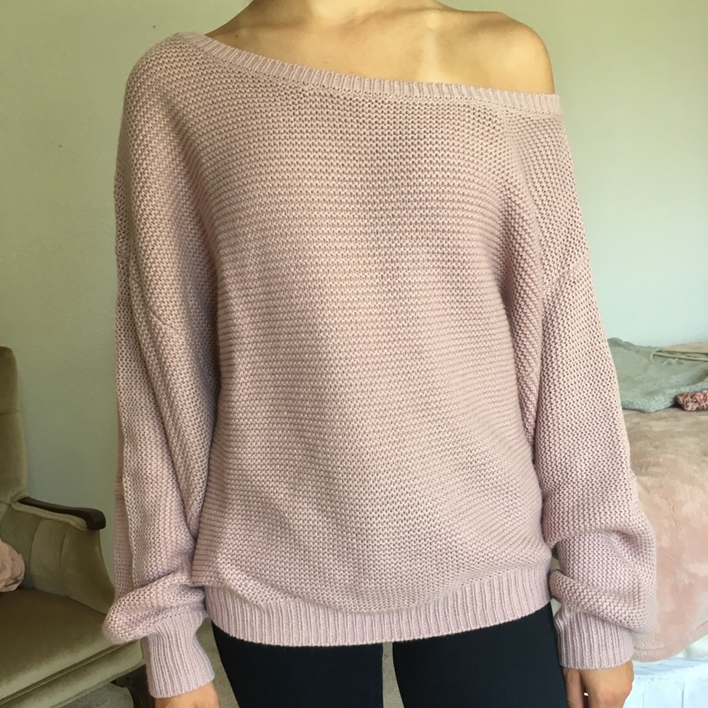 NWT Oversized cold shoulder sweater